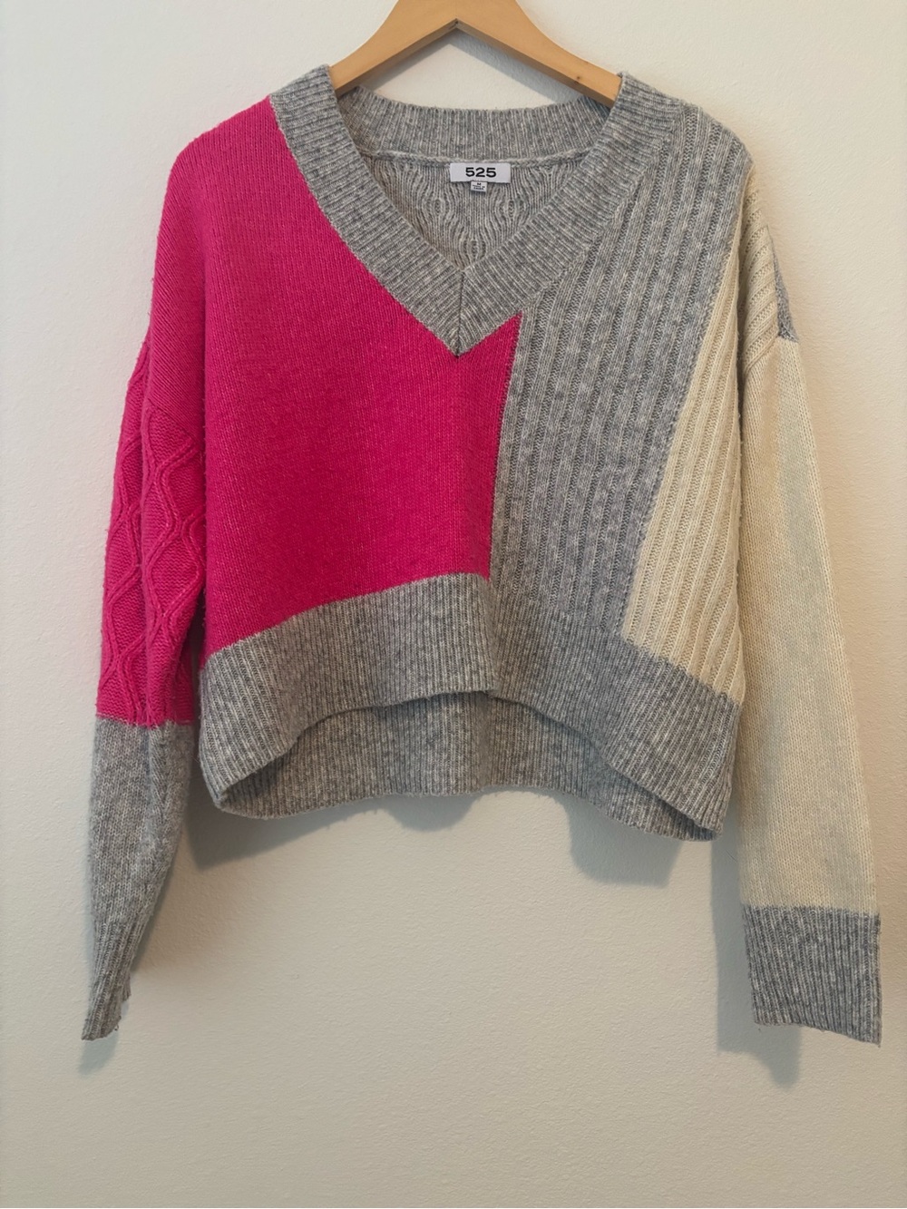 525 Colorblock Cable Knit Sweater – Size Medium